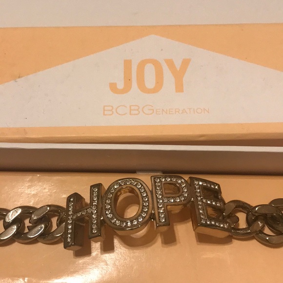 💕2/$15 Gold “HOPE” bracelet - Picture 2 of 2